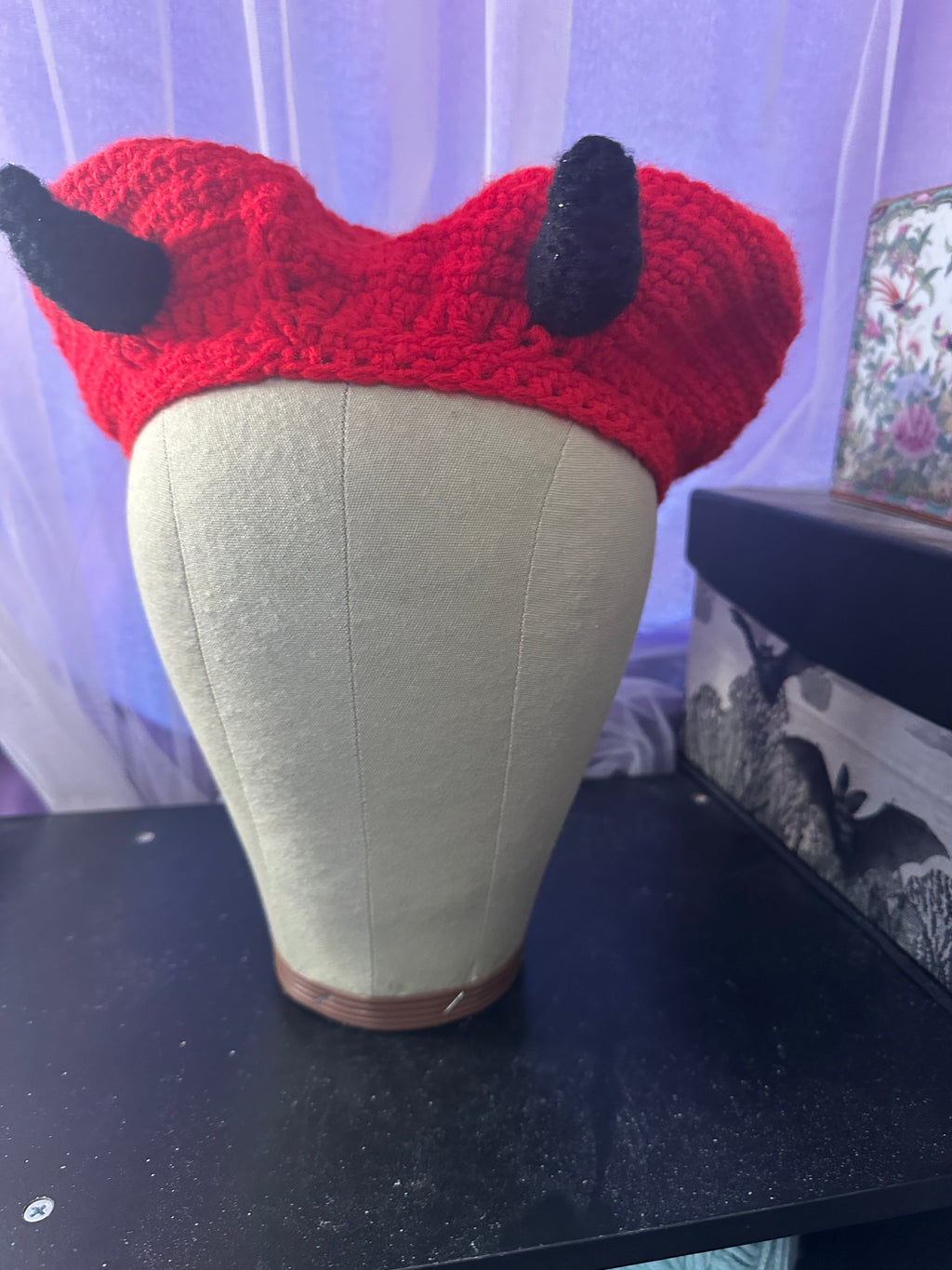 Succubus Beret